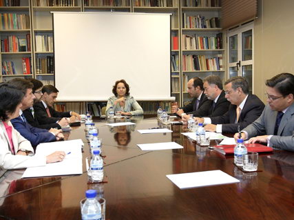 Alcaldes del PP de poblaciones del entorno del aeropuerto de Madrid-Barajas reunidos con la Secretaria de Estado de Transportes del Ministerio de Fomento y el Director de Medio Ambiente de AENA (15 de Junio de 2010)